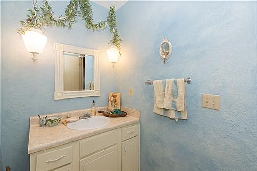 2nd image of 2612 N Ann Arbor Ave APT 145