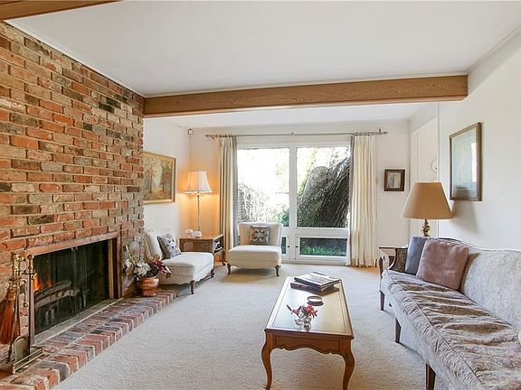 5th image of 313 Garden Rd
