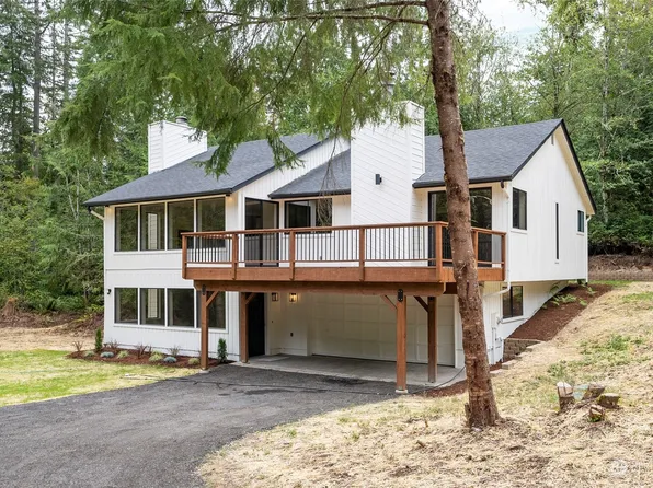705 208th Avenue NW, Lakebay, WA 98349