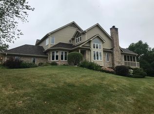 5516 Durand Dr, Downers Grove, IL 60515