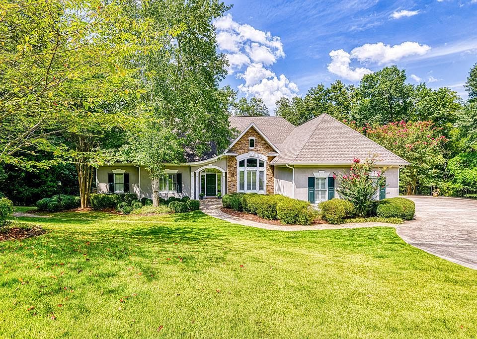 1st image of 327 Harris Dr