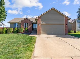 1210 N Aksarben St, Wichita, KS 67235