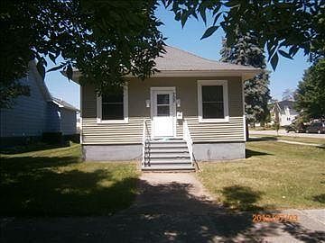 1st image of 702 Dakota Ave