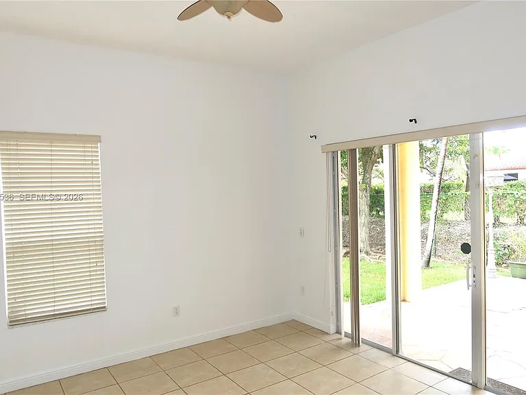 3488 NE 1st St — Photo 4