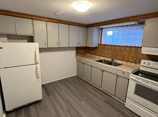 9 Dalbeattie Ave, Toronto, ON M9N2Y4