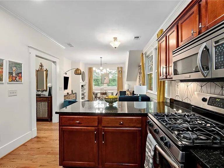 1065 Washita Ave NE #B — Photo 7