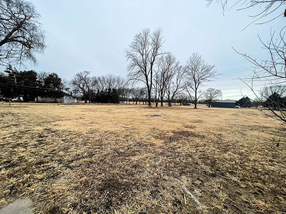 2nd image of 801 12th Ave