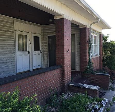 5th image of 404 Depot St