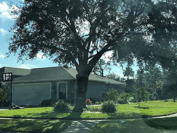 2nd image of 849 Stony Point Dr