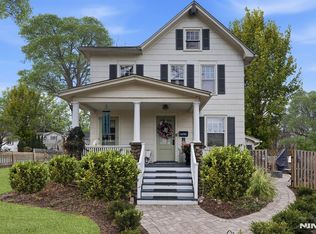 122 Prospect St, Ramsey, NJ 07446