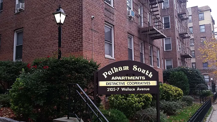 Sold by Gerard Desgranges Realty | media 23