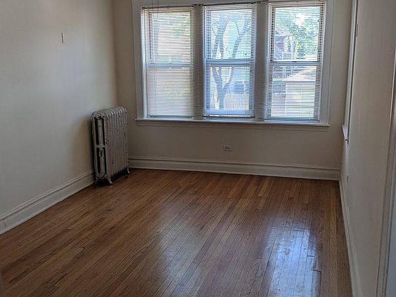 5th image of 2651 W Arthur Ave APT 1