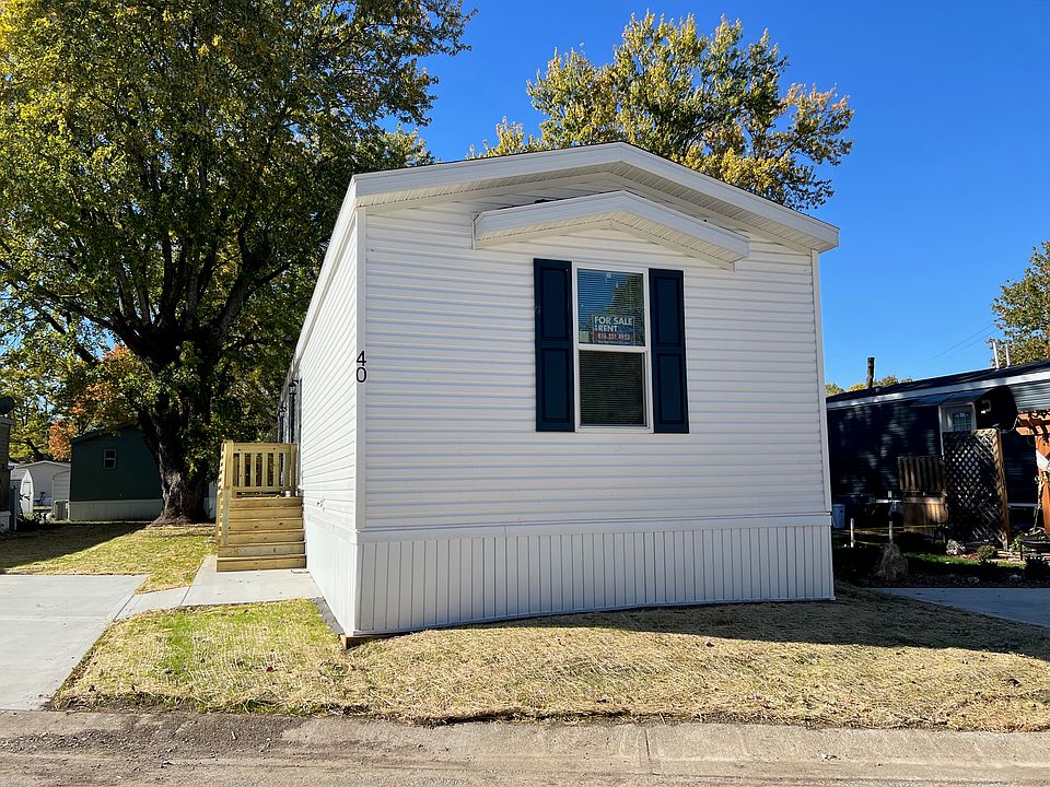 1st image of 40 Evergreen Dr