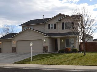 453 E Chapparosa Dr, Kuna, ID 83634
