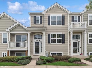 1074 Piccolo Ln #1074, Round Lake, IL 60073