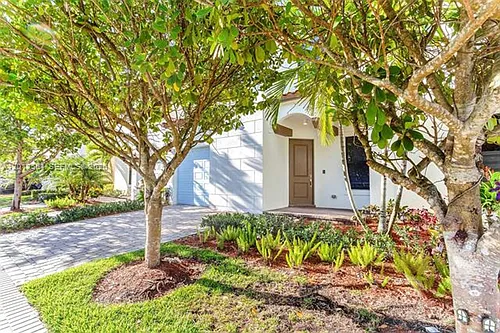 20919 NW 1st Dr Photo 1