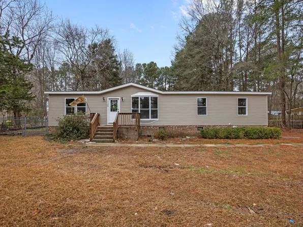 1140 Polo Dr, Raleigh, NC 27603