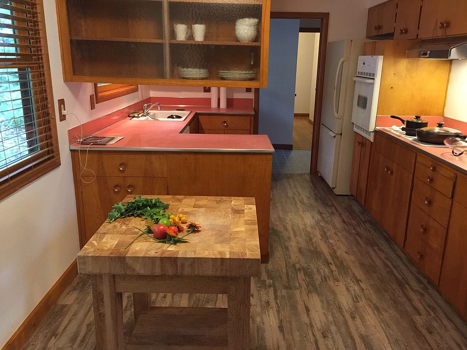 Warm, retro-style kitchen, everything restored, butcher bloc