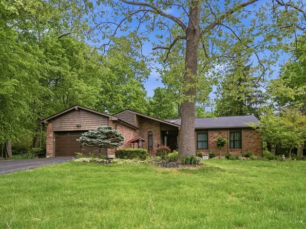 7454 Cinnamon Woods Dr, West Chester, OH 45069