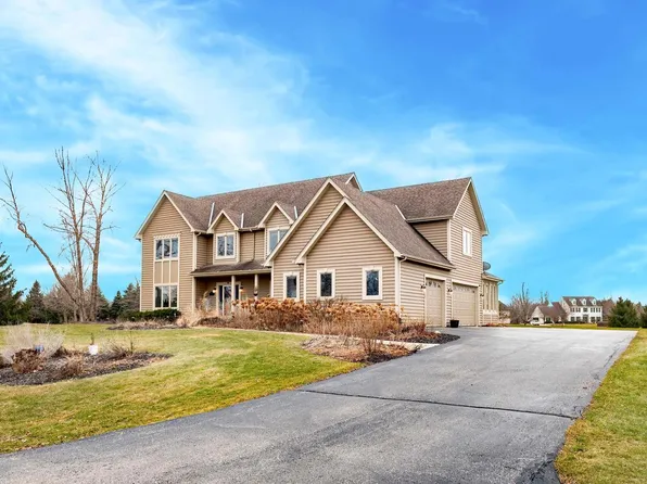 312 Mulberry DRIVE, Delafield, WI 53018