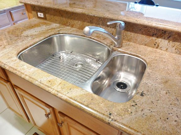 4th image of 9801 Fairway Cove Ln
