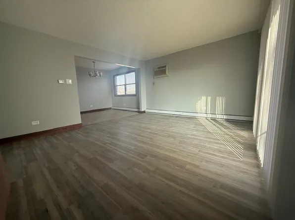 8940 Roberts Rd #3N, Hickory Hills, IL 60457