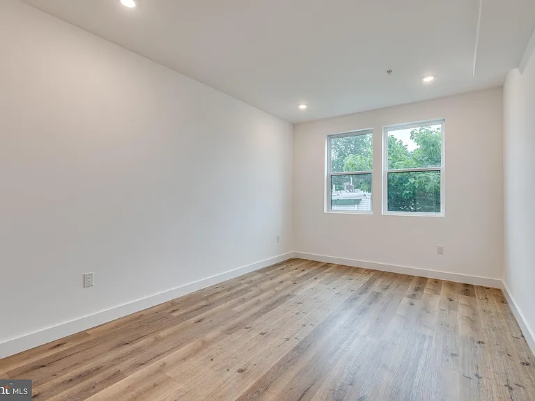 2360 N 6th St #2 — Photo 1