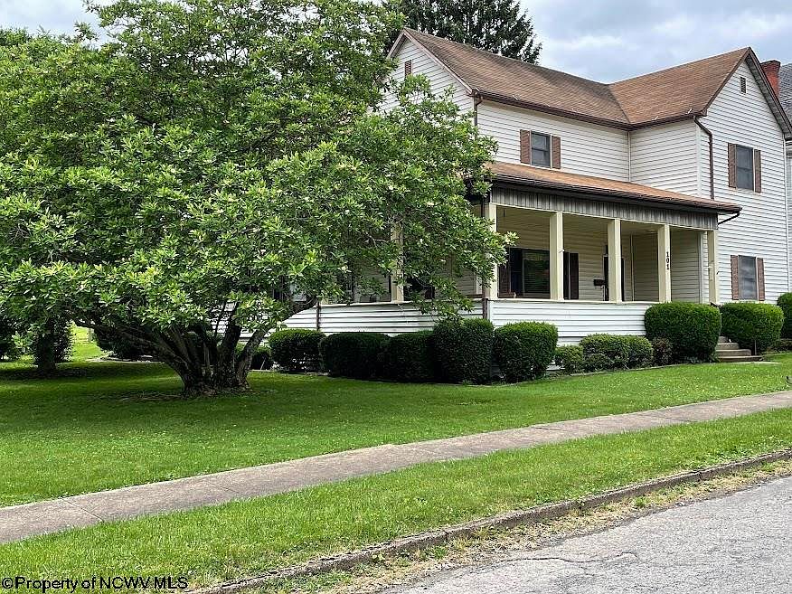 101 Center St, Mannington, WV 26582 Zillow
