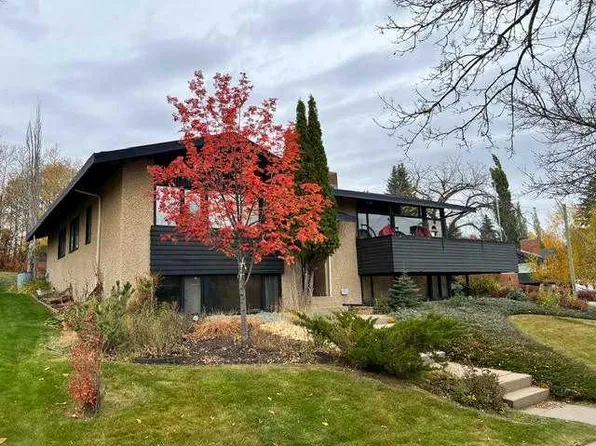 4312 E 52nd St, Camrose, AB T4V 1T6