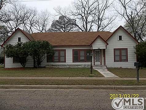 1st image of 304 S Beech St