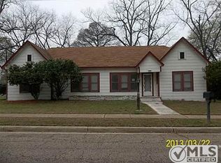 304 S Beech St, Winnsboro, TX 75494