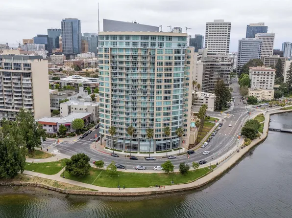 1 Lakeside Dr APT 1808, Oakland, CA 94612