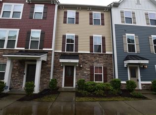610 Consolvo Pl, Chesapeake, VA 23324