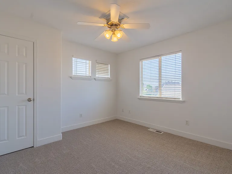 2510 S 450 West Cir — Photo 28