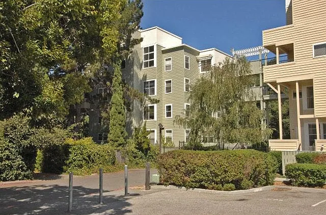 211 S Fremont St #310 — Photo 4