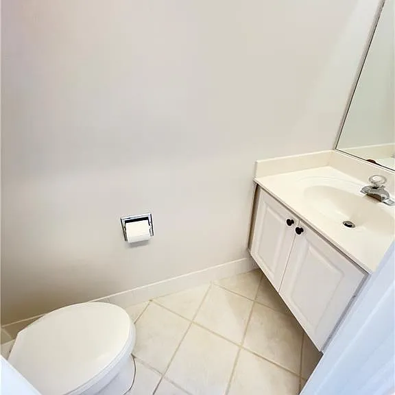 5669 Cove Cir — Photo 10
