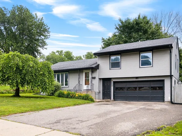 117 S Division St, Mankato, MN 56001
