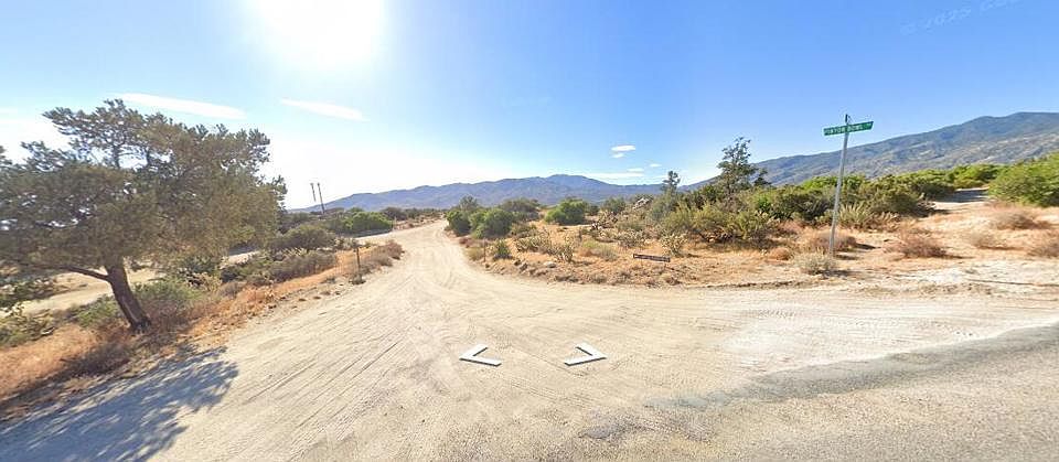 1st image of 10 Pinyon Bowl Rd