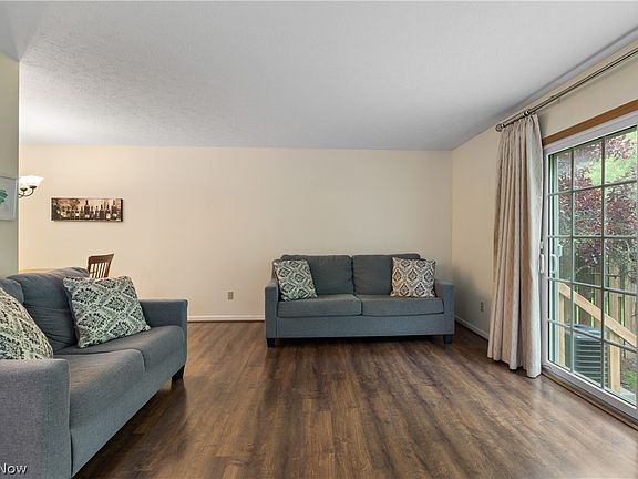 5th image of 1740 Maxwell Blvd