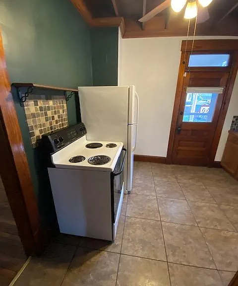 2822 Rosewood Pl NW — Photo 14