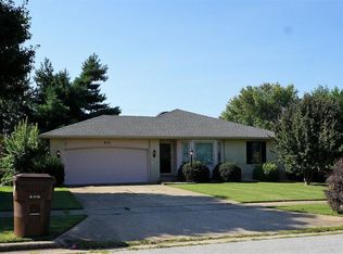 810 W Lois St, Springfield, MO 65807