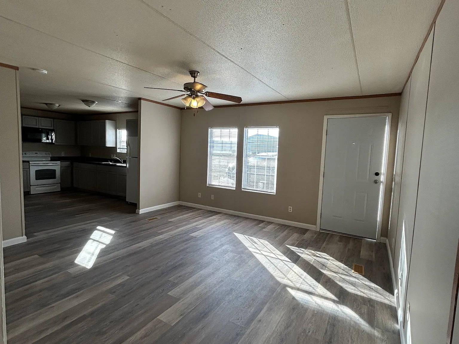 158 Zackary Street - 1 — Photo 2