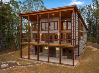 240 River Overlook Dr, Copperhill, TN 37317