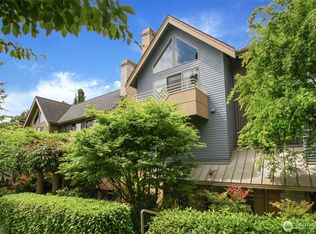 3829A Interlake Ave N, Seattle, WA 98103