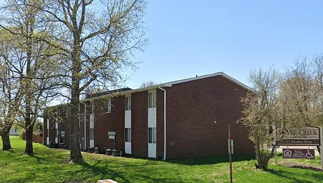 402 Meadow Dr #402 — Photo 1