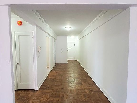 4th image of 67-76 Booth St APT 7K