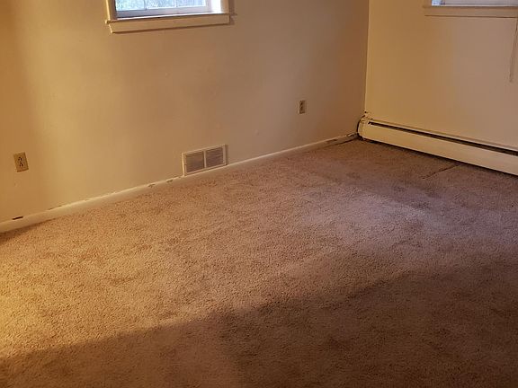 2nd image of 456 Bennett Pkwy #104