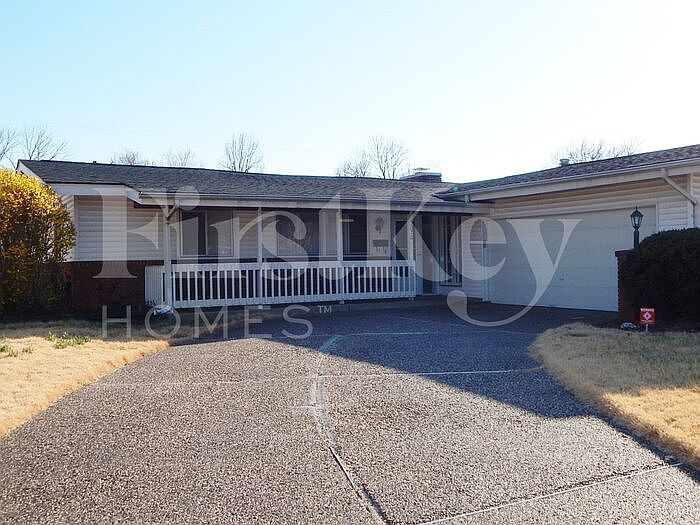 1st image of 3070 Durwood Dr