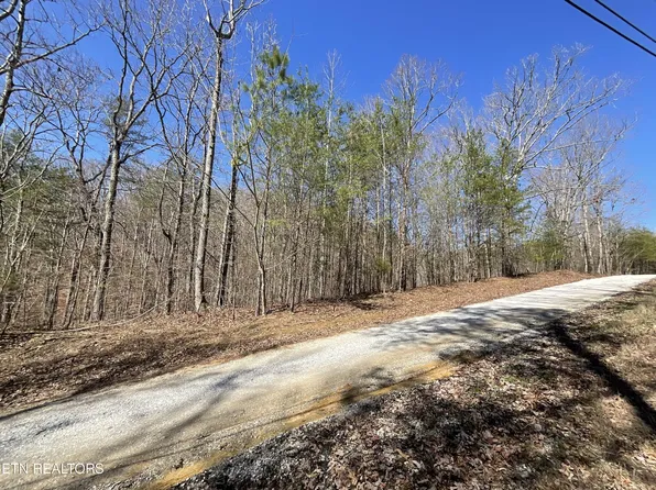 141 Bournemouth Dr, Rockwood, TN 37854