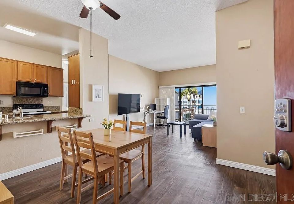 1st image of 8324 Regents Rd Unit 2E